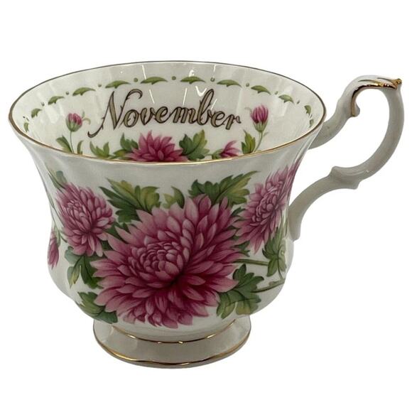 Royal Albert November Teacup & Saucer Set Chrysanthemum Month Flower  Bone China - Picture 2 of 16